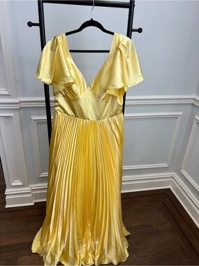 Sunshine Satin V-Neck Pleated Wedding Gown
